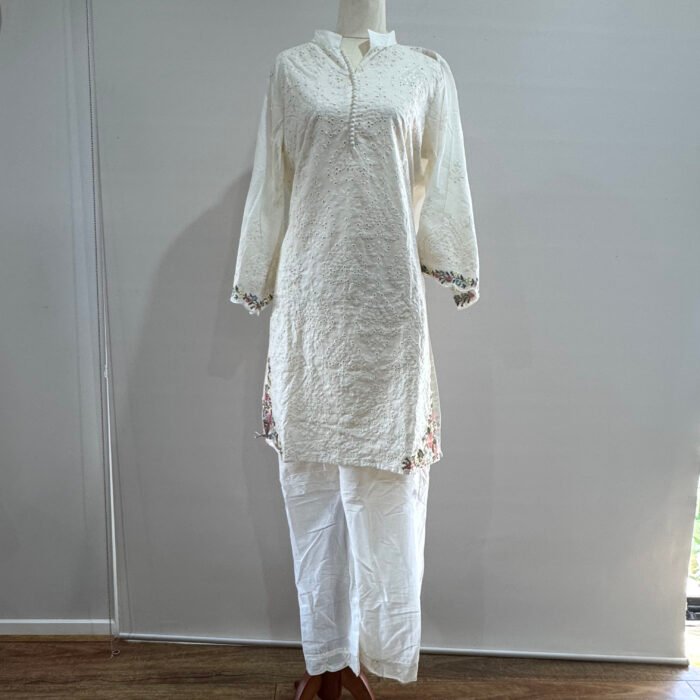 White chikankari dupatta with floral embroidery border