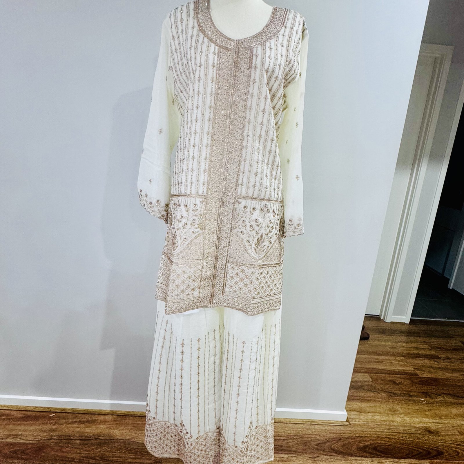 Chinon Suit Set with Dupatta | Punjabi Threads Australia Chinon Suit Set with Dupatta | Punjabi Threads Australia