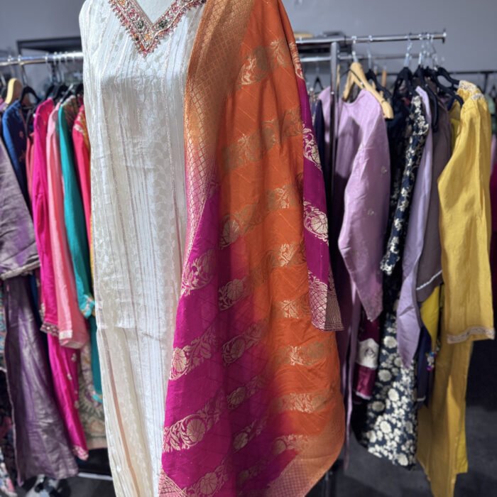 Side view maslin suit with stylish dupatta Indian clothing Melbourne