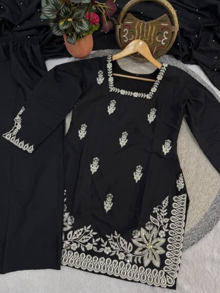 Black Embroidered Suit - Punjabi Threads product image 2