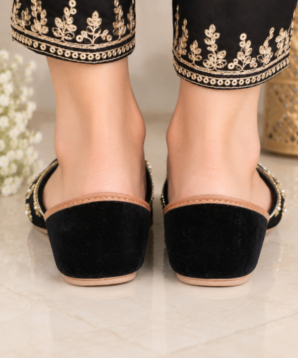 Noor Black Velvet Gold Floral Punjabi Jutti - Punjabi Threads product image 2