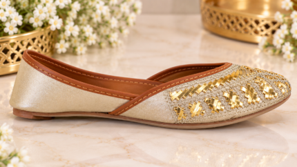 Golden Shimmer Punjabi Jutti - Punjabi Threads product image 1